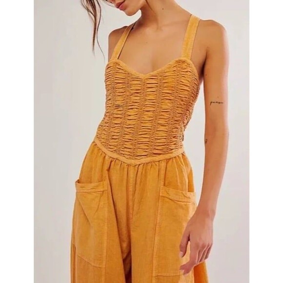 NWT FREE PEOPLE Forever And Always Ruched Melo Pearl  SIZE M Retail: $128 - Picture 4 of 5